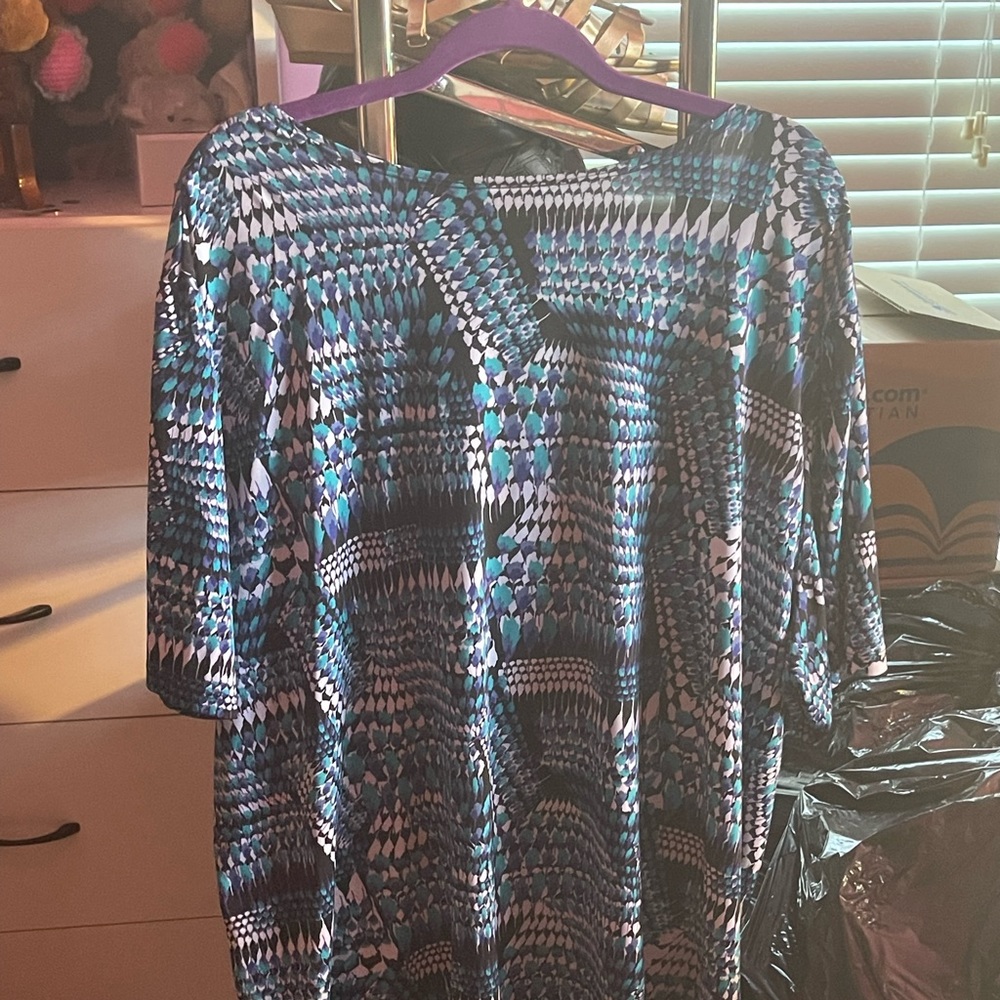 Top/blouse - Picture 2 of 3